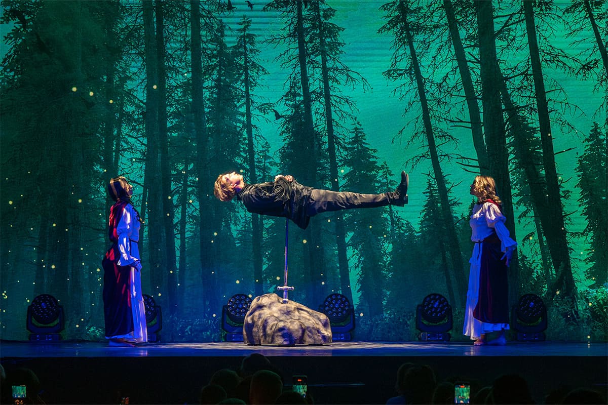 Foto's van Illusionist Nigel Otermans tijdens events
