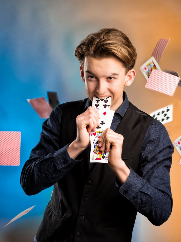 Foto's van Illusionist Nigel Otermans tijdens tv-optredens
