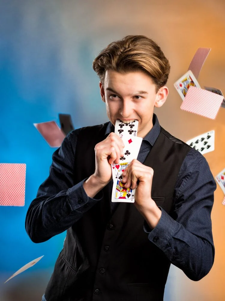 Foto's van Illusionist Nigel Otermans tijdens tv-optredens